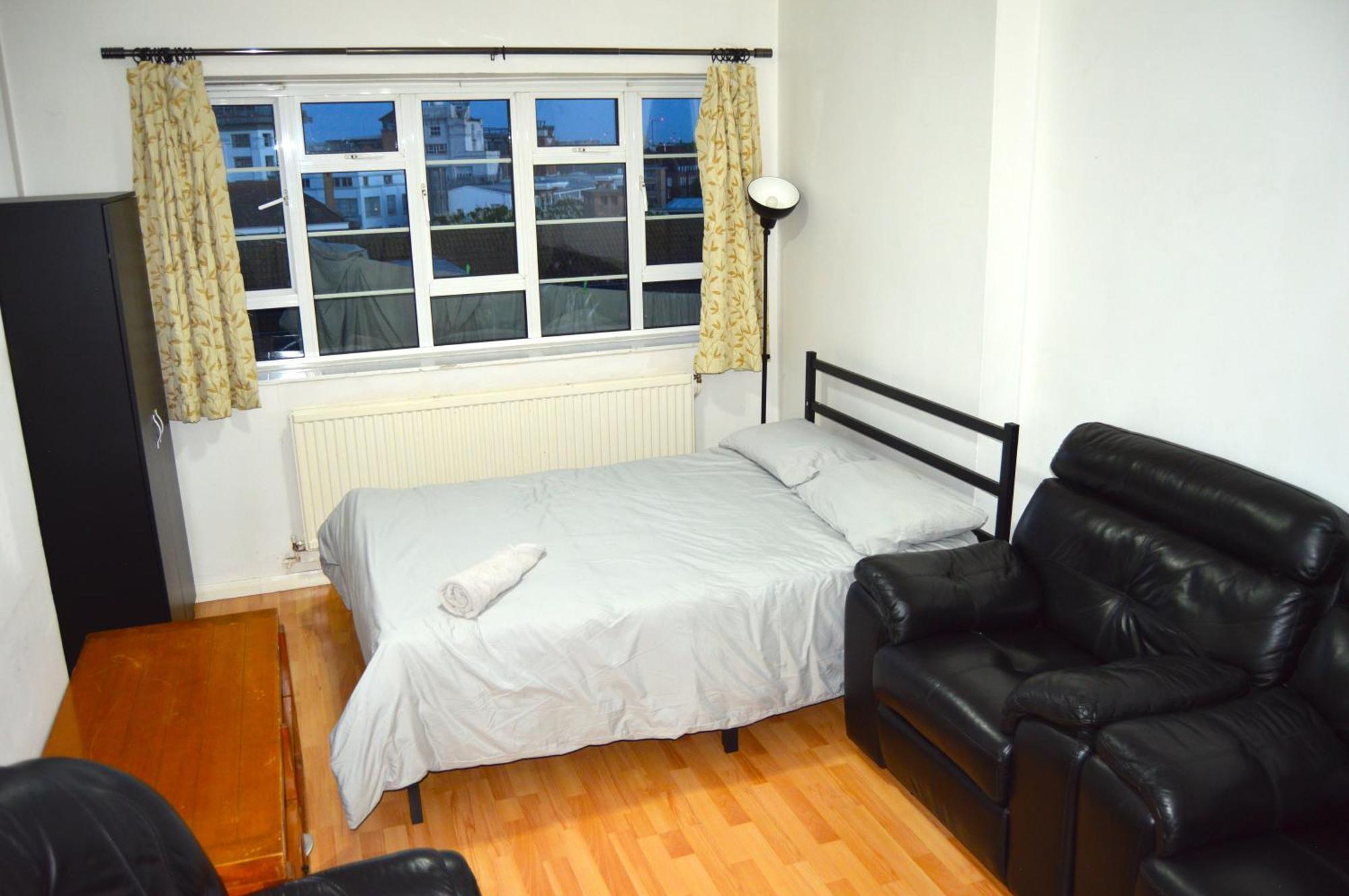 Gazde/Camere de închiriat Edgware Road Londra