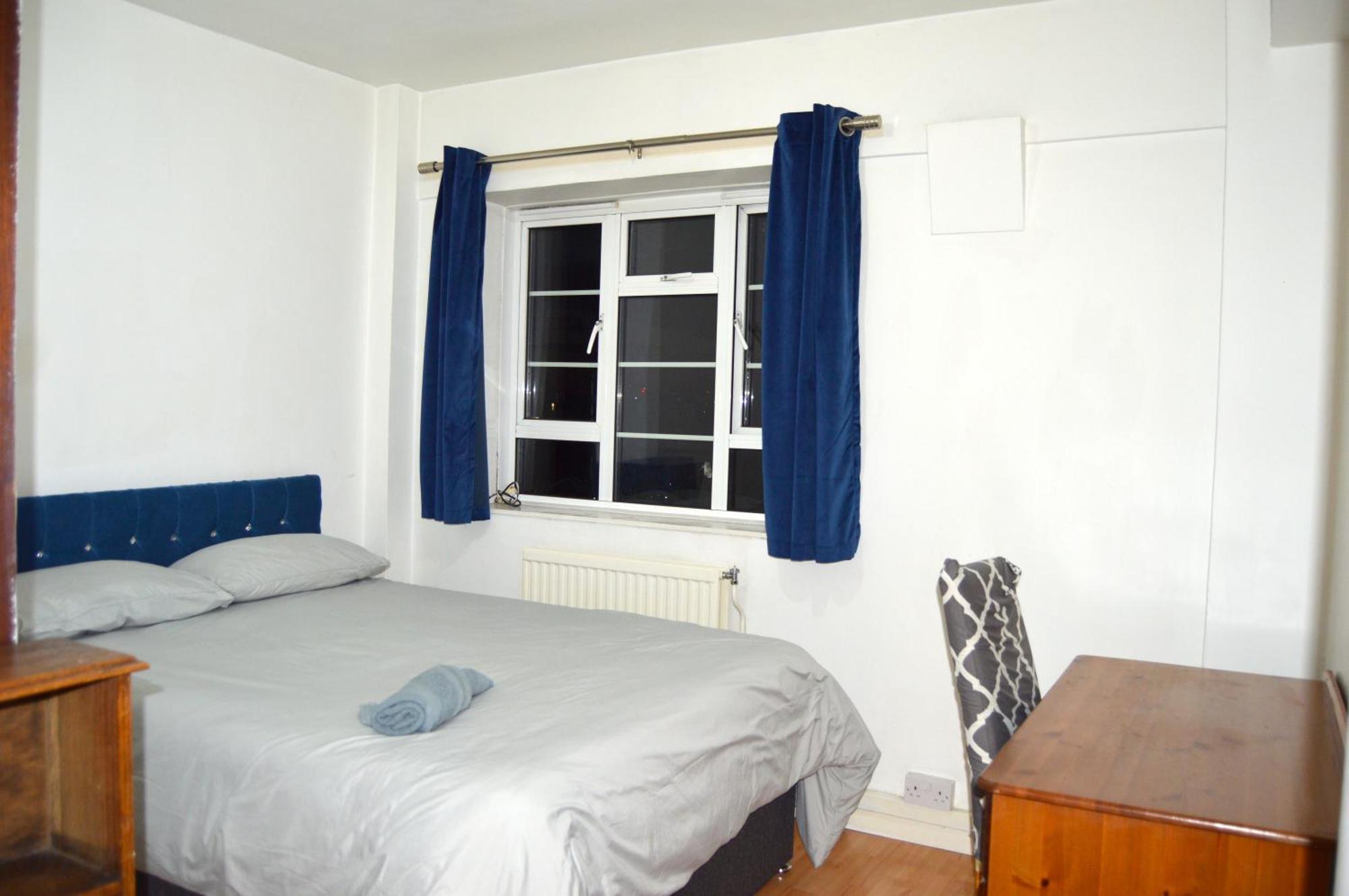 Gazde/Camere de închiriat Edgware Road *